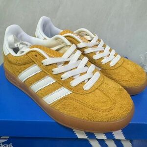 Adidas women's trial sneakers
